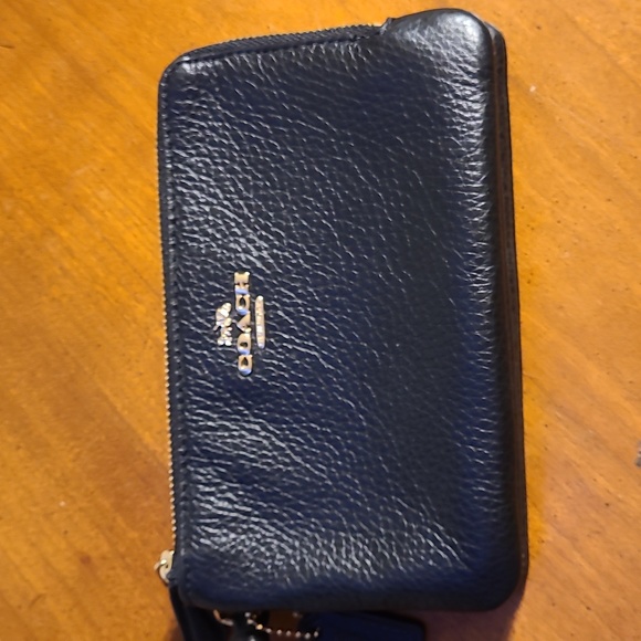 Coach Wristlet - Picture 2 of 4